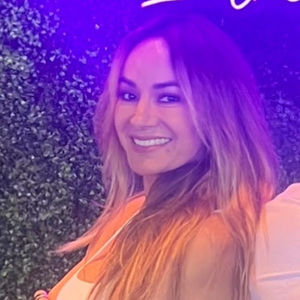 Meet your Posher, Daniela